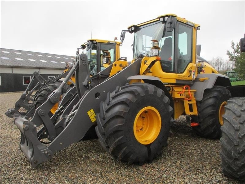 Лизинг на Volvo L90H H2 AGRICULTURE Dansk-maskine, Co-Pilot, LANG-  Volvo L90H H2 AGRICULTURE Dansk-maskine, Co-Pilot, LANG-: снимка 19