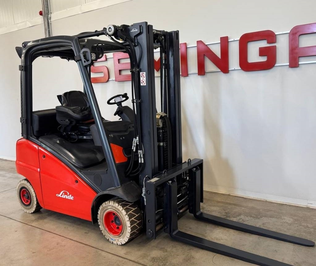 Linde 10876 - H20T-01 - Газокар: снимка 1 Linde 10876 - H20T-01 - Газокар: снимка 1