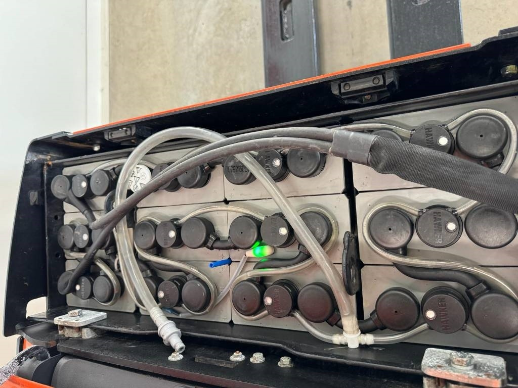 Toyota 10545 LPE200 - Палетна количка: снимка 4 Toyota 10545 LPE200 - Палетна количка: снимка 4