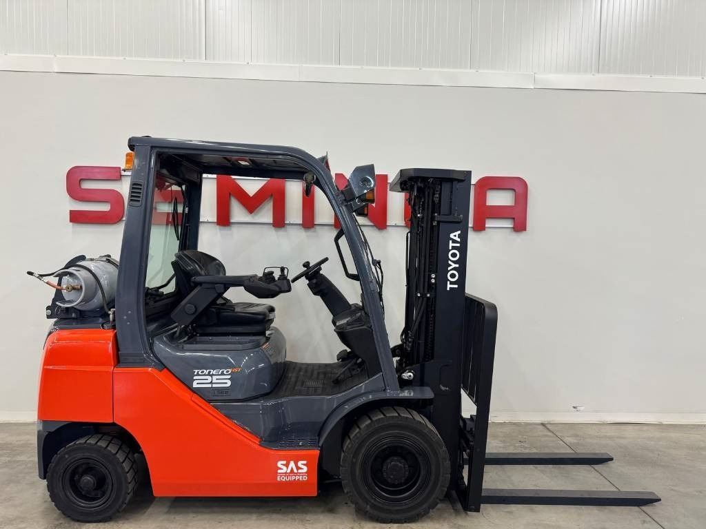 Toyota 10773 06-8FG25F - Газокар: снимка 2 Toyota 10773 06-8FG25F - Газокар: снимка 2