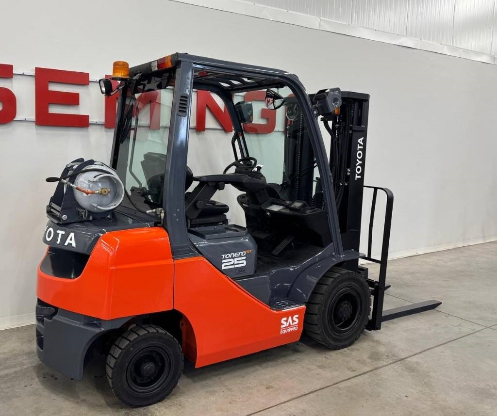 Toyota 10773 06-8FG25F - Газокар: снимка 3 Toyota 10773 06-8FG25F - Газокар: снимка 3