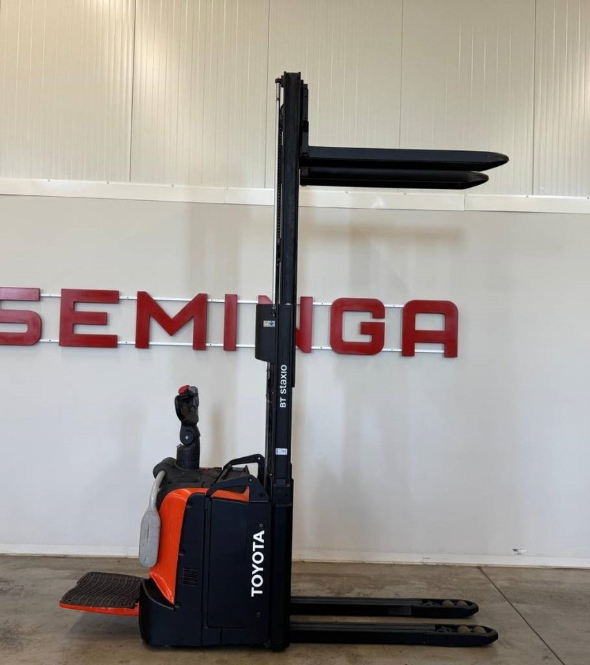 Toyota 10918 SPE120L - Стакер: снимка 1 Toyota 10918 SPE120L - Стакер: снимка 1