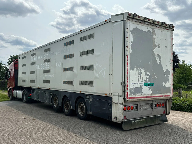 Berdex NO BERDEX HMK 4 stock livestock trailer SPF - За превоз на животни полуремарке: снимка 4 Berdex NO BERDEX HMK 4 stock livestock trailer SPF - За превоз на животни полуремарке: снимка 4