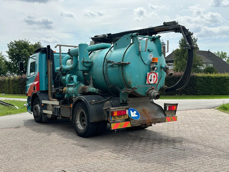 DAF CF 75.250 WITH RAVO KZ7082/150 VACUUM / CHANNEL CLEANER - Каналопочистваща машина: снимка 4 DAF CF 75.250 WITH RAVO KZ7082/150 VACUUM / CHANNEL CLEANER - Каналопочистваща машина: снимка 4