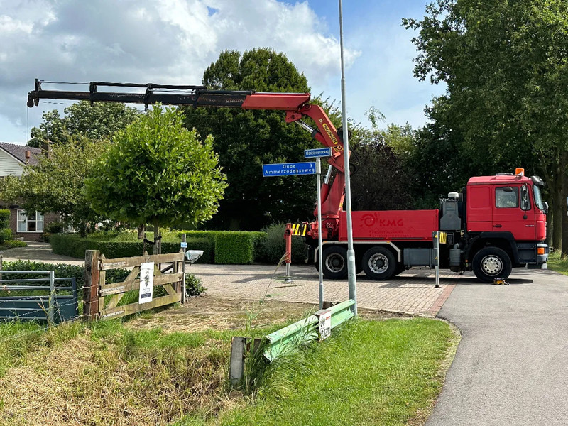 MAN F16 25.502 V10 PALFINGER PK52000 52TM CRANE/GRUE/WINCH!! ELECTRO PACK!!6x4!! - Камион с кран: снимка 4 MAN F16 25.502 V10 PALFINGER PK52000 52TM CRANE/GRUE/WINCH!! ELECTRO PACK!!6x4!! - Камион с кран: снимка 4