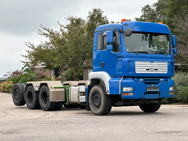MAN TGA 35.480 8x4!!TRIPLE CHASSIS!! - Шаси кабина: снимка 1 MAN TGA 35.480 8x4!!TRIPLE CHASSIS!! - Шаси кабина: снимка 1