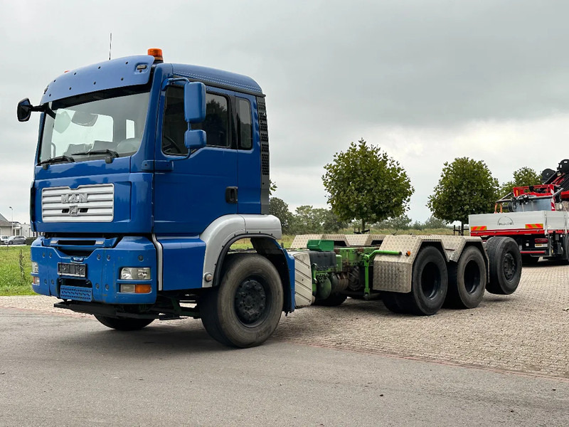 MAN TGA 35.480 8x4!!TRIPLE CHASSIS!! - Шаси кабина: снимка 3 MAN TGA 35.480 8x4!!TRIPLE CHASSIS!! - Шаси кабина: снимка 3