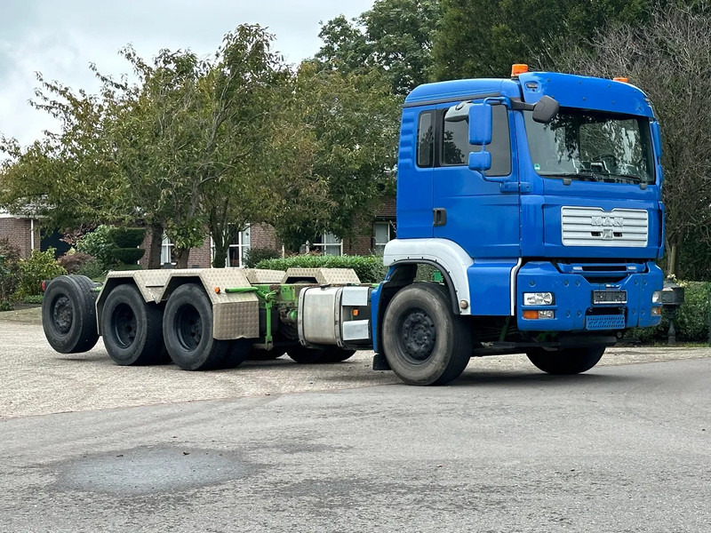 MAN TGA 35.480 8x4!!TRIPLE CHASSIS!! - Шаси кабина: снимка 2 MAN TGA 35.480 8x4!!TRIPLE CHASSIS!! - Шаси кабина: снимка 2