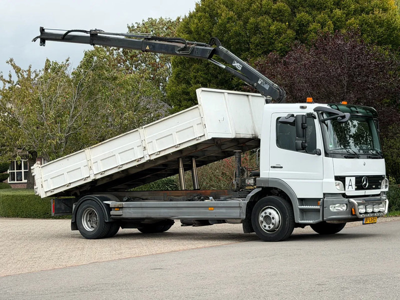 Mercedes-Benz Atego 1218 KRAAN/KIPPER!!MANUELL!! - Самосвал камион, Камион с кран: снимка 4 Mercedes-Benz Atego 1218 KRAAN/KIPPER!!MANUELL!! - Самосвал камион, Камион с кран: снимка 4