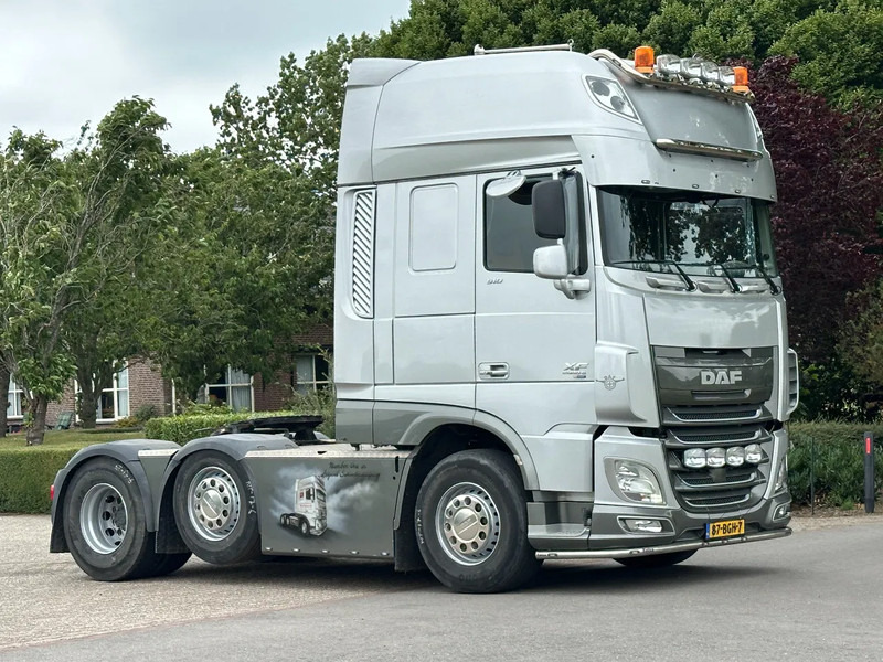 DAF XF 510 FULL OPTIONS SHOW TRUCK!! ONLY 277tKM!! - Влекач: снимка 2 DAF XF 510 FULL OPTIONS SHOW TRUCK!! ONLY 277tKM!! - Влекач: снимка 2