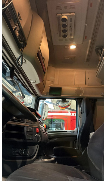 DAF XF 530 FTN CRANE/GRUE/KRAN FASSI 54 TM!! - Влекач: снимка 4 DAF XF 530 FTN CRANE/GRUE/KRAN FASSI 54 TM!! - Влекач: снимка 4