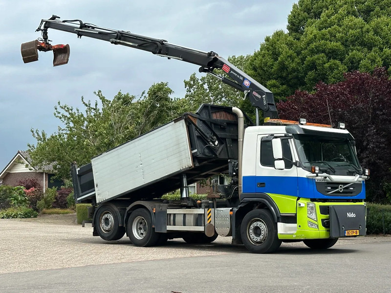Volvo FM 330 186dkm! !!6X2!!Kraan/KIPPER!!RADIO REMOTE! EX-GEMEENTE/KOMMUNAL! - Самосвал камион, Камион с кран: снимка 1 Volvo FM 330 186dkm! !!6X2!!Kraan/KIPPER!!RADIO REMOTE! EX-GEMEENTE/KOMMUNAL! - Самосвал камион, Камион с кран: снимка 1