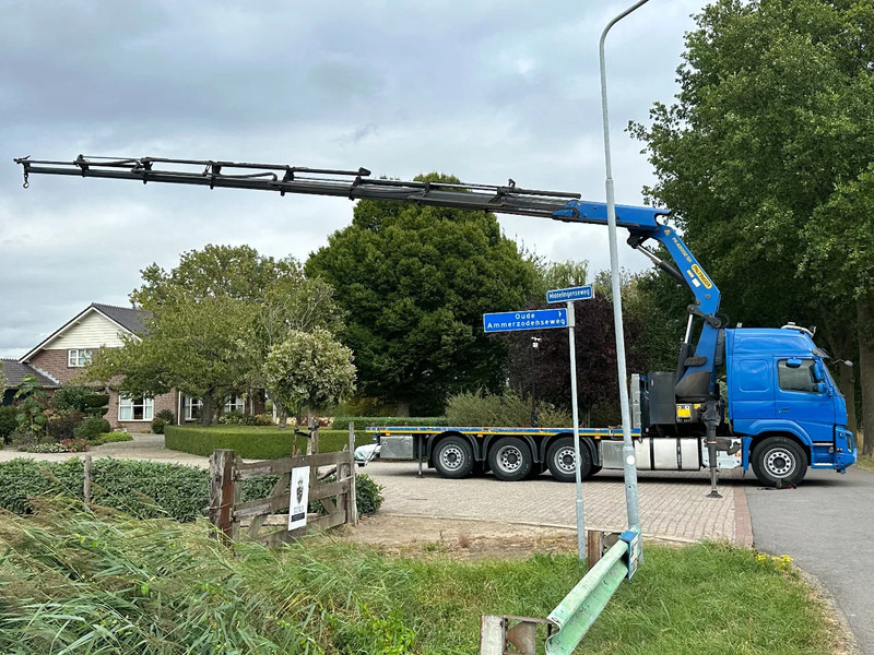 Volvo FM 430!8x2!!KRAAN/CRANE/GRUE/ PALFINGER 42TM!! RADIO REMOTE!! EURO 6!!TOP! - Камион с кран: снимка 4 Volvo FM 430!8x2!!KRAAN/CRANE/GRUE/ PALFINGER 42TM!! RADIO REMOTE!! EURO 6!!TOP! - Камион с кран: снимка 4