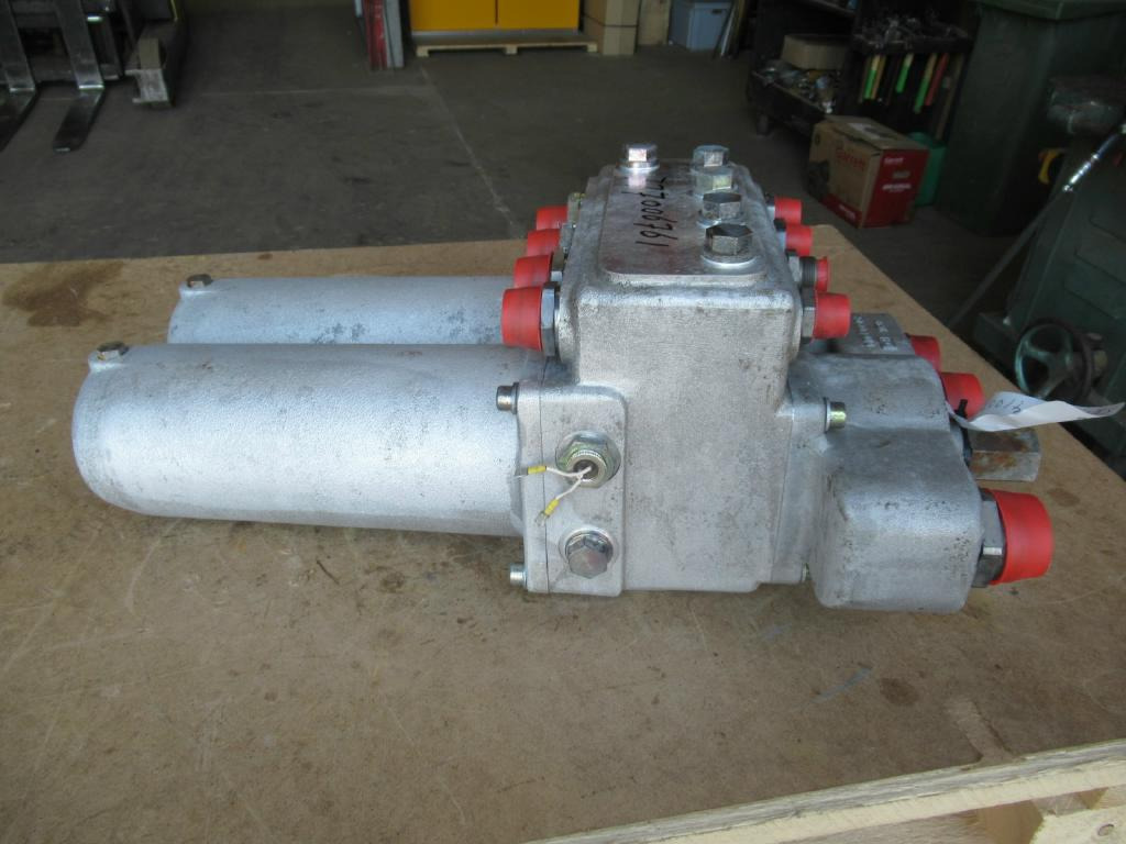 Bomag BC572RB - - Маслен филтър за Строителна техника: снимка 3 Bomag BC572RB - - Маслен филтър за Строителна техника: снимка 3