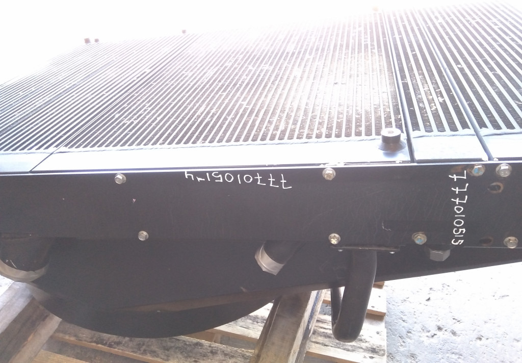 Bomag BM1000-35 - - Маслен охладител за Строителна техника: снимка 3 Bomag BM1000-35 - - Маслен охладител за Строителна техника: снимка 3