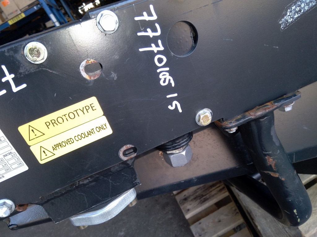 Bomag BM1000-35 - - Маслен охладител за Строителна техника: снимка 2 Bomag BM1000-35 - - Маслен охладител за Строителна техника: снимка 2