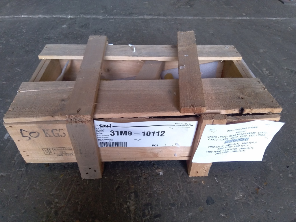 Case 31M9-10112 - 31M9-18590 - Хидравличен клапан за Строителна техника: снимка 2 Case 31M9-10112 - 31M9-18590 - Хидравличен клапан за Строителна техника: снимка 2