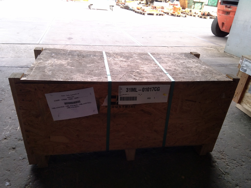 Case 31ML-01017CG - Хидравличен резервоар за Строителна техника: снимка 2 Case 31ML-01017CG - Хидравличен резервоар за Строителна техника: снимка 2