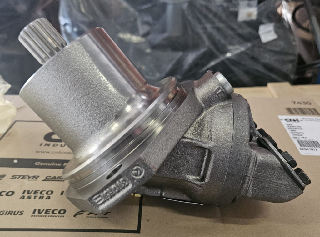 Case 48072675 - Хидравличен мотор за Строителна техника: снимка 2 Case 48072675 - Хидравличен мотор за Строителна техника: снимка 2