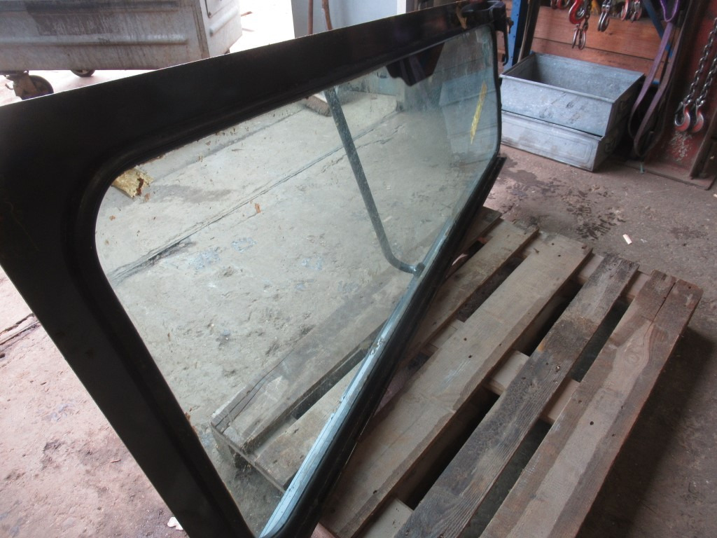 Case 75313426 - Врата и части за Строителна техника: снимка 5 Case 75313426 - Врата и части за Строителна техника: снимка 5