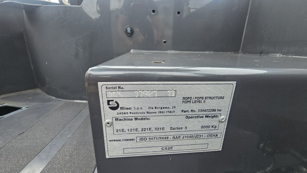 Case 87681392 - 539422288 - Кабина за Строителна техника: снимка 2 Case 87681392 - 539422288 - Кабина за Строителна техника: снимка 2