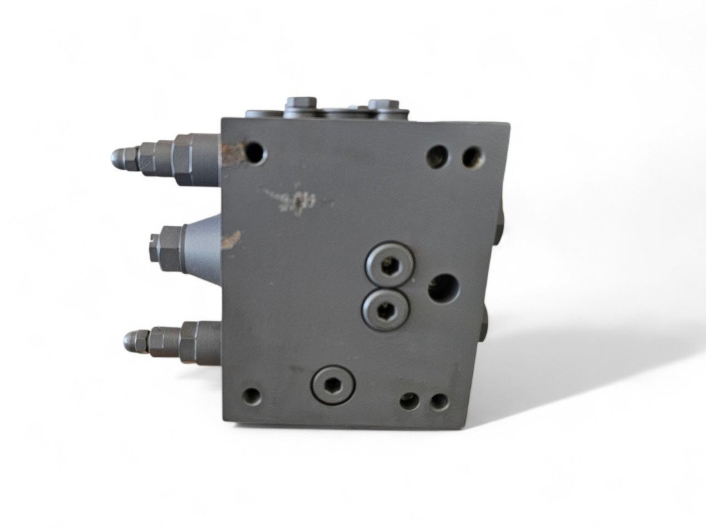 Case ND136679 - Хидравличен клапан за Строителна техника: снимка 4 Case ND136679 - Хидравличен клапан за Строителна техника: снимка 4