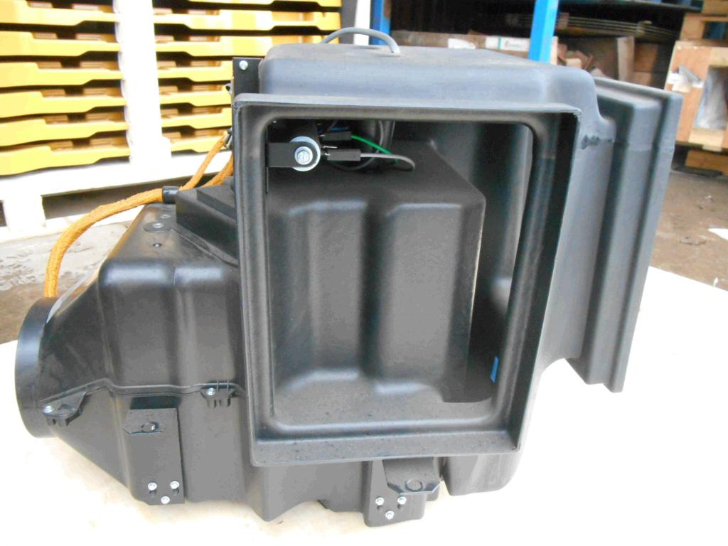 Caterpillar 2763965 - Част от климатичната система за Строителна техника: снимка 3 Caterpillar 2763965 - Част от климатичната система за Строителна техника: снимка 3