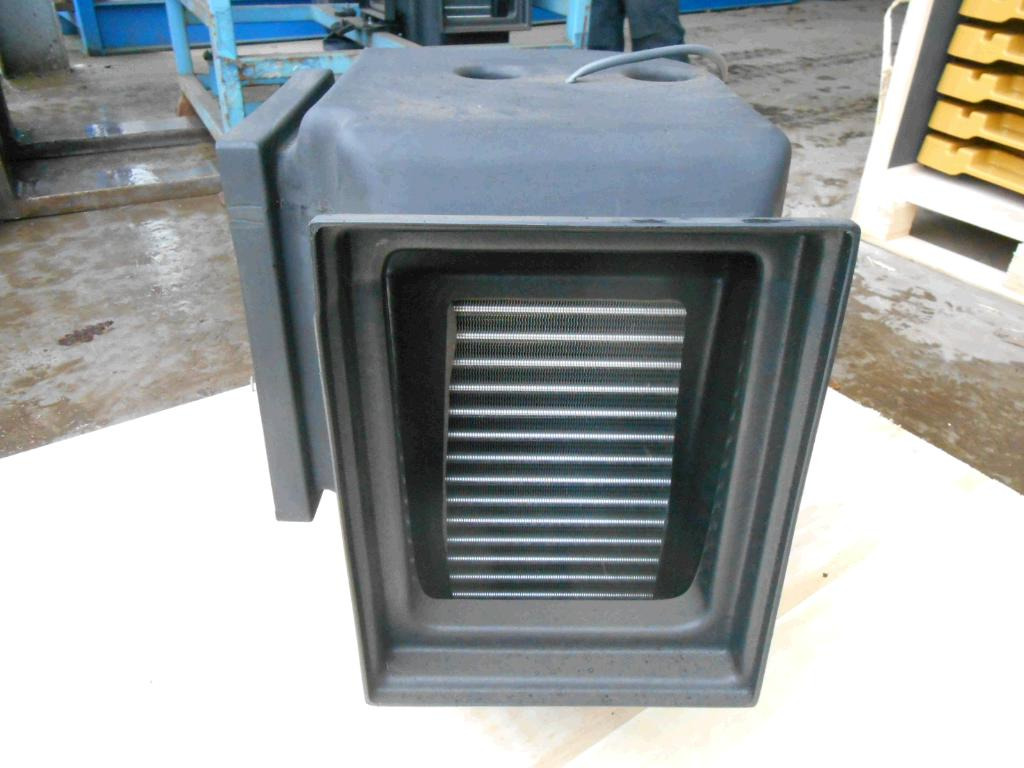 Caterpillar 2763965 - Част от климатичната система за Строителна техника: снимка 4 Caterpillar 2763965 - Част от климатичната система за Строителна техника: снимка 4