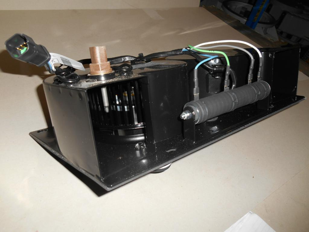 Caterpillar 3085073 - 3106058 - Отопление/ Вентилация за Строителна техника: снимка 3 Caterpillar 3085073 - 3106058 - Отопление/ Вентилация за Строителна техника: снимка 3