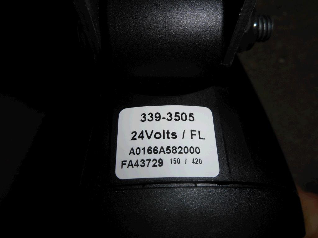 Caterpillar 3393505 - - Светлина/ Осветление за Строителна техника: снимка 5 Caterpillar 3393505 - - Светлина/ Осветление за Строителна техника: снимка 5