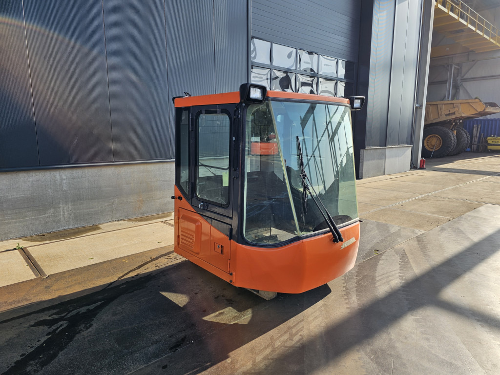 Doosan 220101-00071B - 220101-00071 - Кабина за Строителна техника: снимка 3 Doosan 220101-00071B - 220101-00071 - Кабина за Строителна техника: снимка 3