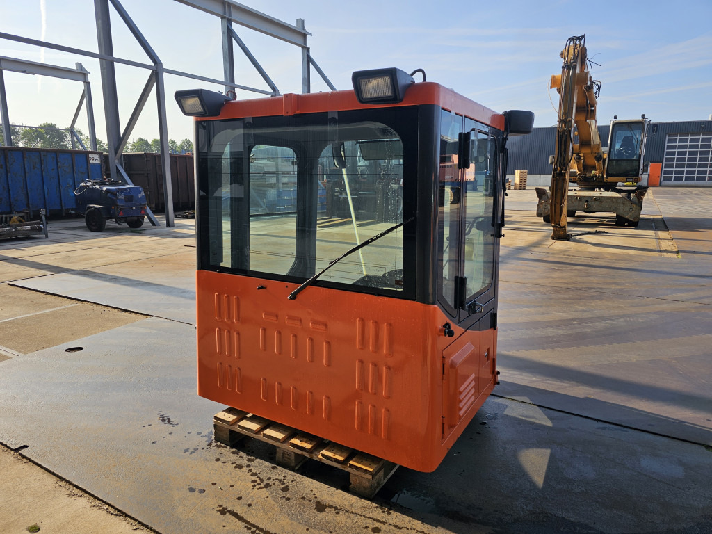 Doosan 220101-00071B - 220101-00071B - Кабина за Строителна техника: снимка 5 Doosan 220101-00071B - 220101-00071B - Кабина за Строителна техника: снимка 5