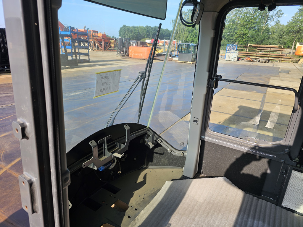 Нови Кабина за Строителна техника Doosan 220101-00229T - 220101-00229V: снимка 7