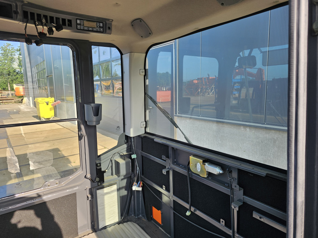 Нови Кабина за Строителна техника Doosan 220101-00229T - 220101-00229V: снимка 8