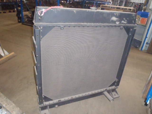 Hitachi 4252561 - Радиатор за Строителна техника: снимка 1 Hitachi 4252561 - Радиатор за Строителна техника: снимка 1