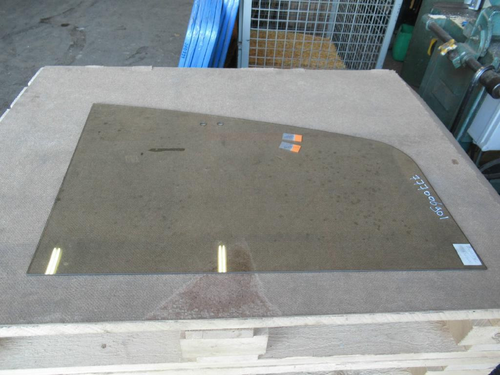 Hitachi 71466334 - - Стъкло и части за Строителна техника: снимка 1 Hitachi 71466334 - - Стъкло и части за Строителна техника: снимка 1