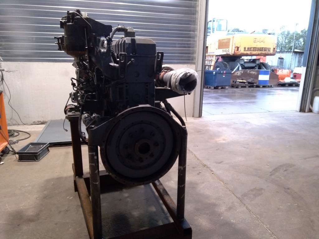 Isuzu 6WG1XYSA-02 (AD/AH) - - Двигател за Строителна техника: снимка 3 Isuzu 6WG1XYSA-02 (AD/AH) - - Двигател за Строителна техника: снимка 3