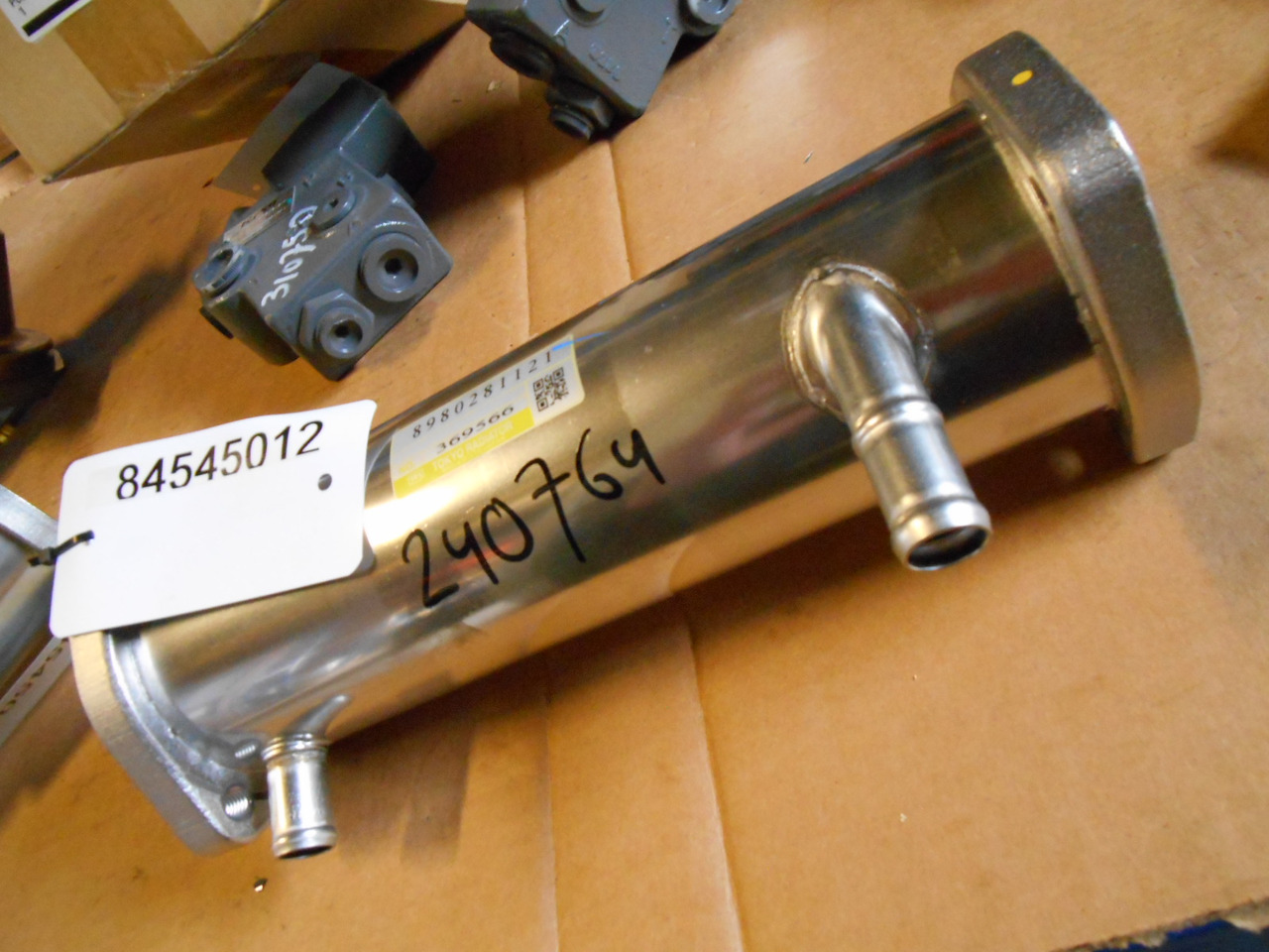 Isuzu 8980281121 - 8982127150 - EGR охладител за Селскостопанска техника: снимка 2 Isuzu 8980281121 - 8982127150 - EGR охладител за Селскостопанска техника: снимка 2