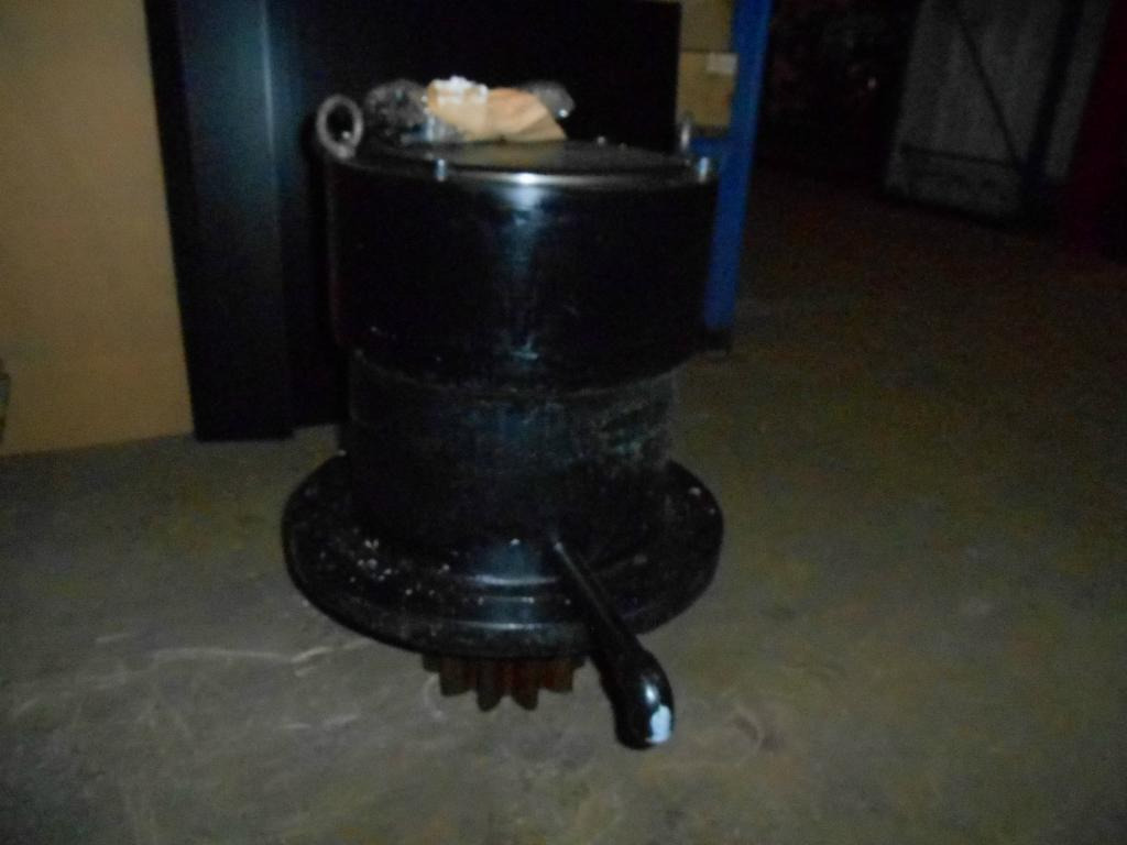 Нови Редуктор на въртене за Строителна техника Kobelco LQ32W00009F1 - LQ32W00009F2: снимка 6 Нови Редуктор на въртене за Строителна техника Kobelco LQ32W00009F1 - LQ32W00009F2: снимка 6