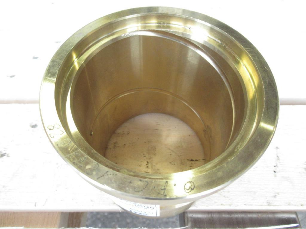 New Holland 1271628 - Бутало/ Пръстени/ Втулки за Строителна техника: снимка 2 New Holland 1271628 - Бутало/ Пръстени/ Втулки за Строителна техника: снимка 2