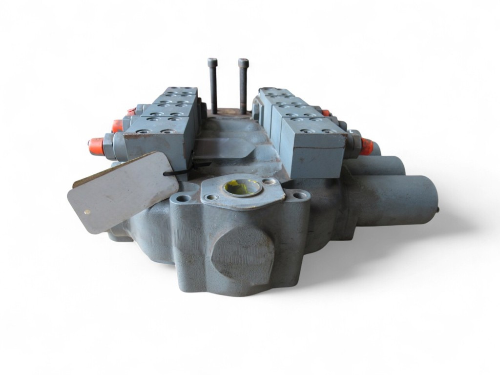 New Holland 1771467 - 1793858 - Хидравличен клапан за Строителна техника: снимка 3 New Holland 1771467 - 1793858 - Хидравличен клапан за Строителна техника: снимка 3