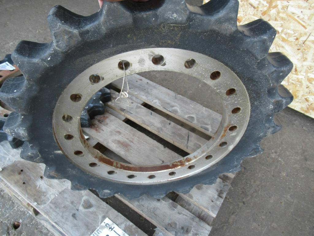 New Holland 2243921 - 73172135 - Части за ходова част за Строителна техника: снимка 4 New Holland 2243921 - 73172135 - Части за ходова част за Строителна техника: снимка 4