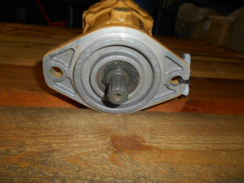 New Holland 86527270 - 9845814 - Хидравлична помпа за Строителна техника: снимка 3 New Holland 86527270 - 9845814 - Хидравлична помпа за Строителна техника: снимка 3