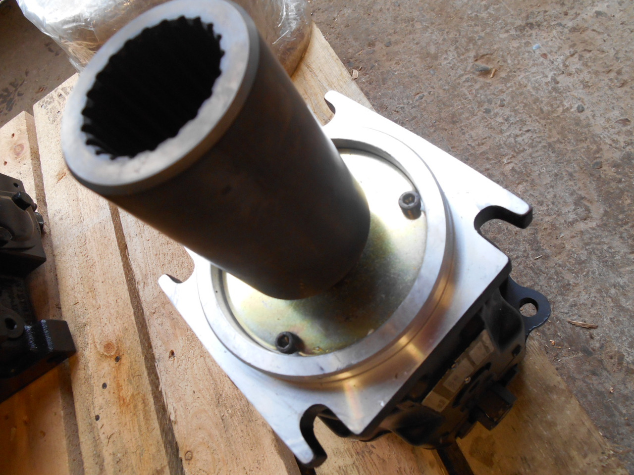 New Holland ND103371 - 72188554 - Хидравлична помпа за Строителна техника: снимка 5 New Holland ND103371 - 72188554 - Хидравлична помпа за Строителна техника: снимка 5