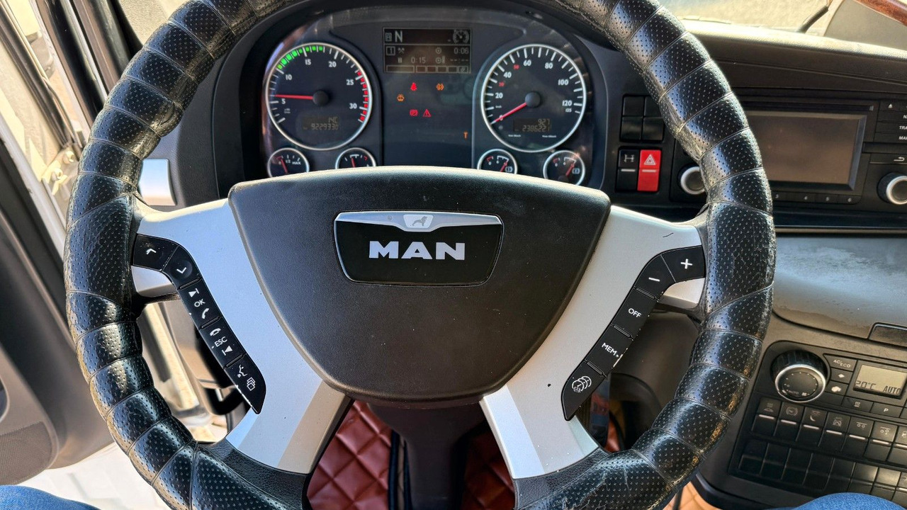 MAN TGX 24.480 - Камион с брезент: снимка 5 MAN TGX 24.480 - Камион с брезент: снимка 5