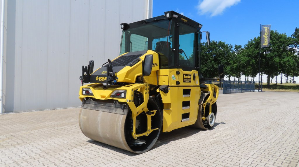 Bomag BW 154 AP 5 - Пътен валяк: снимка 2 Bomag BW 154 AP 5 - Пътен валяк: снимка 2