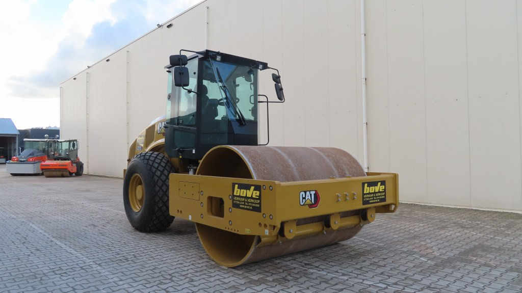 Лизинг на  Caterpillar CS66B Caterpillar CS66B: снимка 8