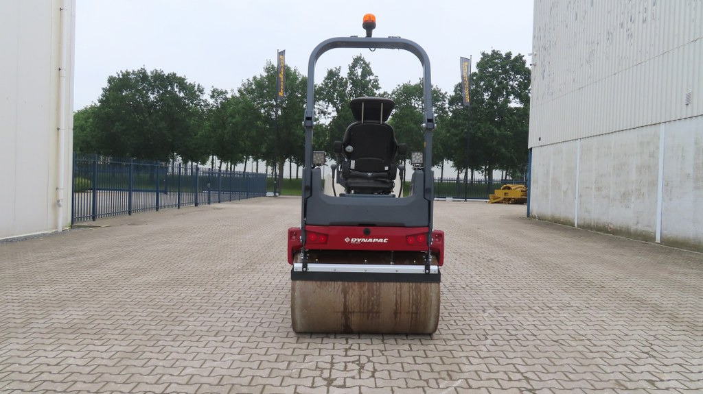 Dynapac CC1200 VI - Пътен валяк: снимка 3 Dynapac CC1200 VI - Пътен валяк: снимка 3