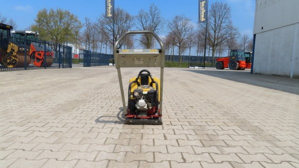 Dynapac LF 70 - Виброплоча: снимка 3 Dynapac LF 70 - Виброплоча: снимка 3