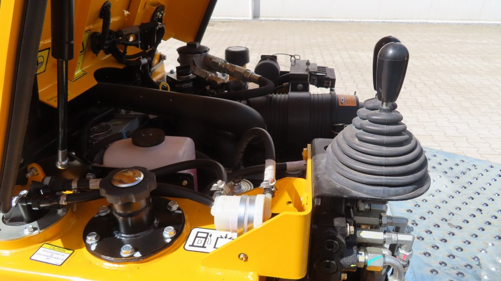 Мини самосвал JCB 1T HT 5: снимка 10